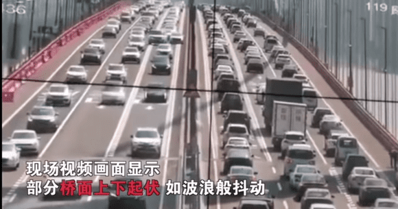 Valuri de pod: coșmarul trăit de acești șoferi chinezi (VIDEO)