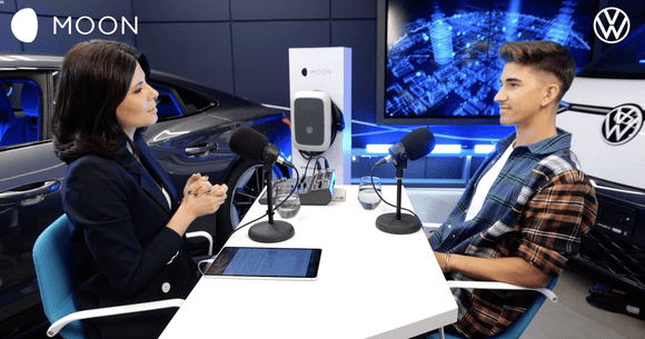 Despre viitorul electric și “taxa verde” pe care ar trebui să o plătim pentru fumusețile Planetei, într-un podcast cu Sebastian Dobrincu și Volkswagen ID.5