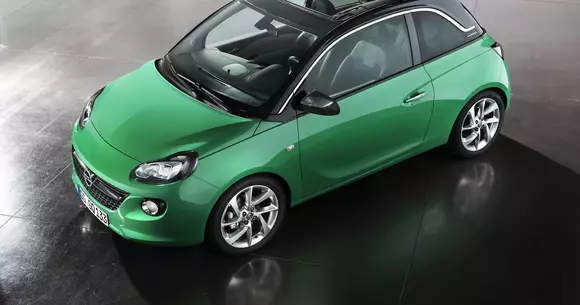 Noutăți în gama lui Opel Adam - Transmisia automată Easytronic 3.0 și versiunea Swing Top
