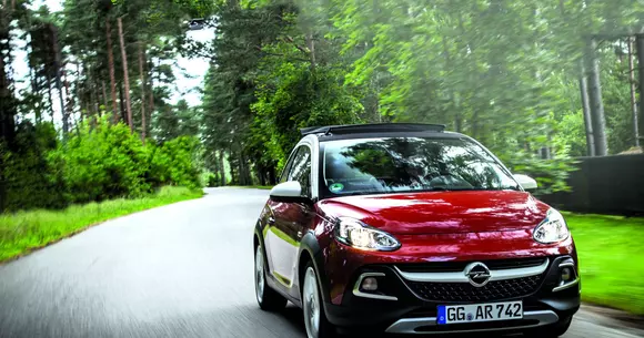 Test Drive Opel Adam Rocks - Tratament cu steroizi