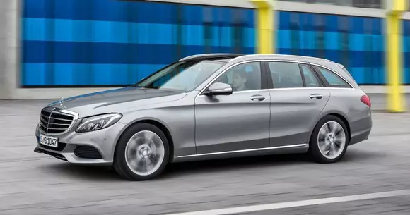 Oficial: Mercedes-Benz a prezentat noul C350 Plug-in Hybrid