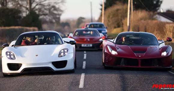 Paul Bailey, primul om care deține un McLaren P1, un Porsche 918 Spyder și un Ferrari LaFerrari