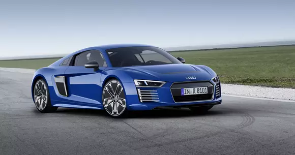 Cererea slabă a dus la renunțarea la o versiune nouă a lui Audi R8 V8