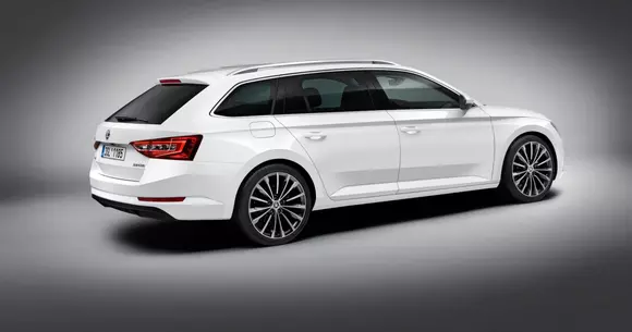 Skoda Superb Combi - Poze și detalii oficiale