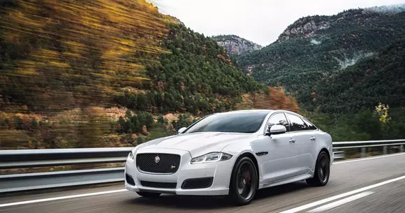 Jaguar XJ facelift - Poze și detalii oficiale