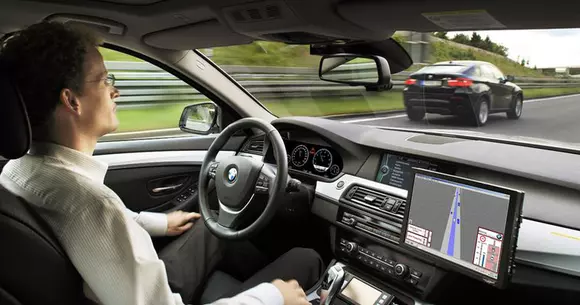 Cinci semne că ești un șofer enervant