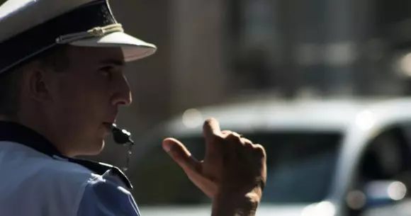 Ce pățești dacă înjuri la volan și te aud oamenii legii