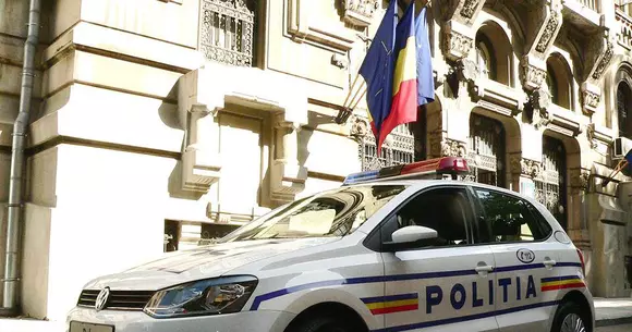 18 ani de puscărie pentru că a lovit un polițist cu mașina