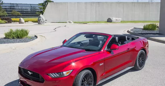 Ford Mustang este mașina sport cu cele mai bune vânzări în primul semestru al anului