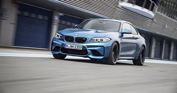 BMW M2 Coupe - Poze și detalii oficiale cu cel mai mic membru al familiei M