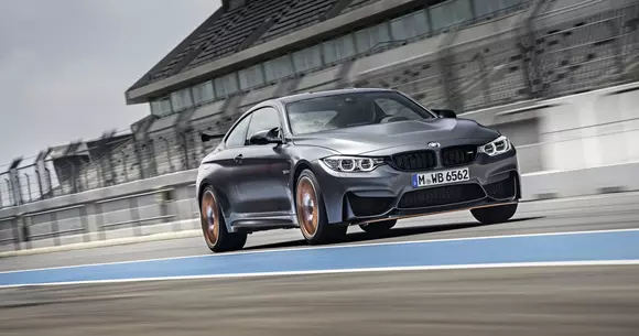 BMW M4 GTS - 0 - 100 km/h în 3,8 secunde și stopuri OLED