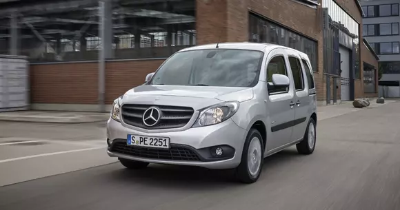 Mercedes-Benz Citan primește o nouă versiune a motorului de 1,2 litri benzină plus o cutie automată