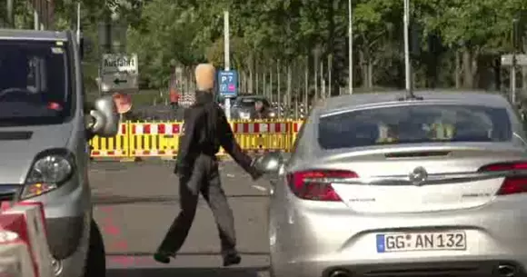 Opel ne prezintă sistemul automat de evitare a coliziunilor