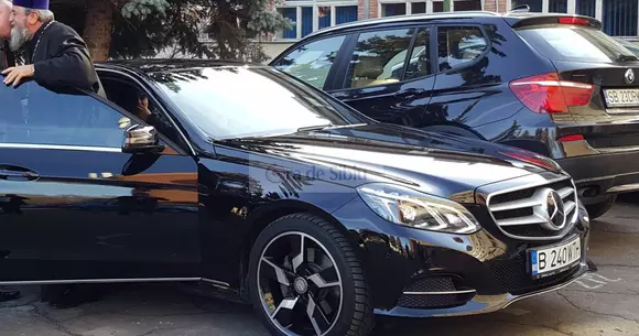 Laurențiu Sterza, Mitropolitul Ardealului, are mașină nouă