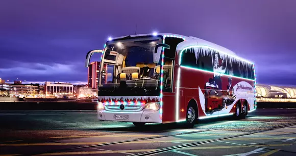 Autobuzul lui Moș Crăciun, în viziunea Mercedes-Benz