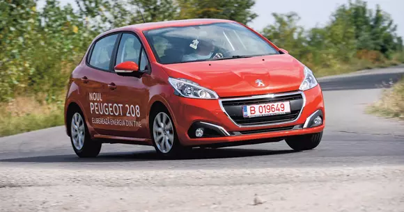 Peugeot 208 1.2 PureTech - Esență tare în sticlă mică