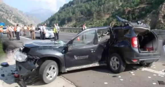 Cât de “șifonată” iese Dacia Duster dintr-un accident?
