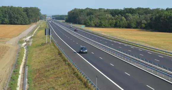 Şoferii "agresivi" ar putea rămâne fără permis, potrivit unui nou proiect al Codului Rutier