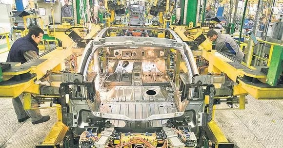 Producția Dacia, în scădere puternică în 2020. Ford a avut un an bun