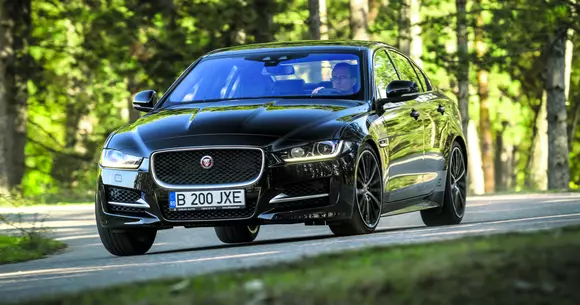 Jaguar XE 20d R-Sport - Felină cu greutate