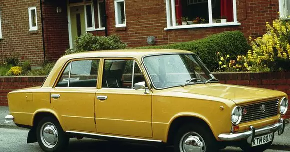 Cele mai tari bancuri cu "bătrâna" Lada
