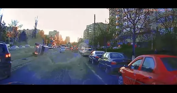 Cele mai dure accidente în care au fost implicate exemplare Hummer