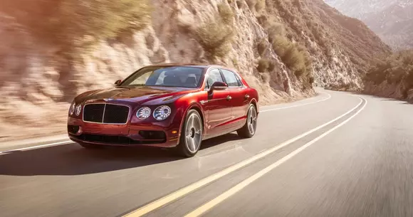 Bentley Flying Spur V8 S debutează la Geneva