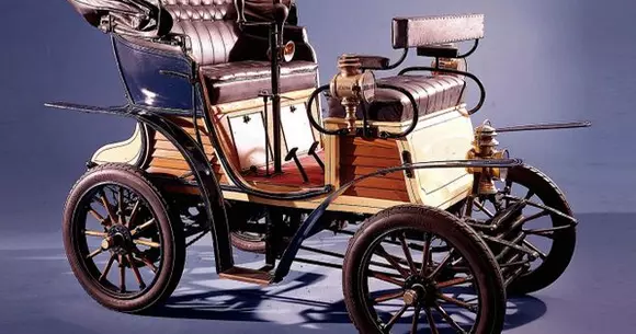 Apariția lui 3/12 HP, primul FIAT din istorie