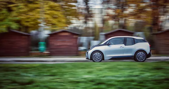 BMW i3 vine acum cu un pachet dedicat de servicii