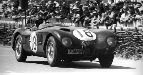 Un Jaguar care a concurat la Le Mans a fost scos la licitație și poate deveni cea mai scumpă mașina britanică