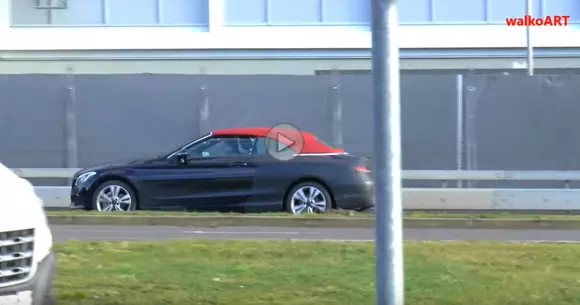 Mercedes-Benz Clasa C Cabrio, surprins în teste