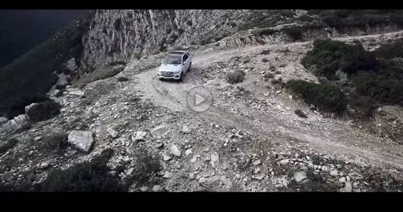 Mercedes-Benz GLE își arată atuurile în off-road
