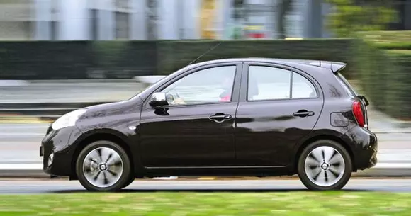 5 mașini perfecte pentru oraș care costă sub 10.000 de euro