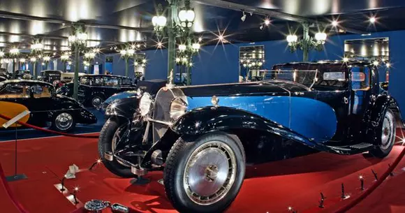 Cité de l'Automobile, cel mai mare muzeu de mașini din lume. Ce poți vedea acolo?