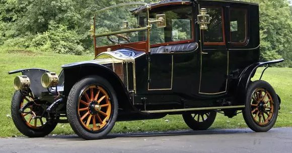 Povestea mașinii care s-a scufundat odată cu Titanic