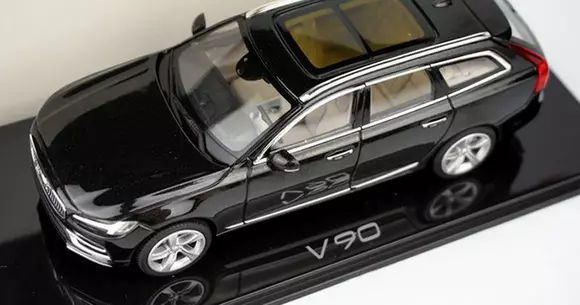 Neconvențional: Volvo V90 rescrie jocul teaserelor