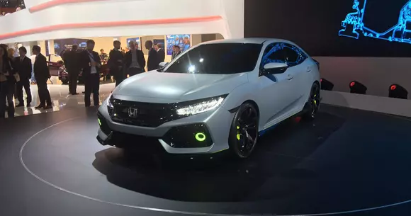 2016 Geneva Live - Honda Civic Hatchback Prototype - Vedeta standului nipon