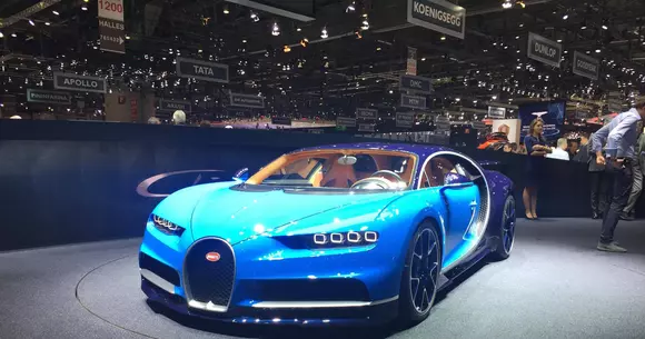 2016 Geneva Live - Standul Bugatti