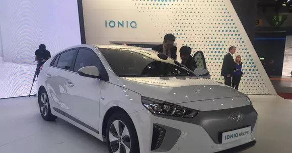 2016 Geneva Live - Standul Hyundai