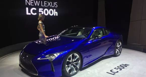 2016 Geneva Live - Standul Lexus