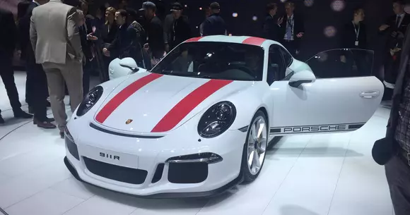 2016 Geneva Live - Standul Porsche