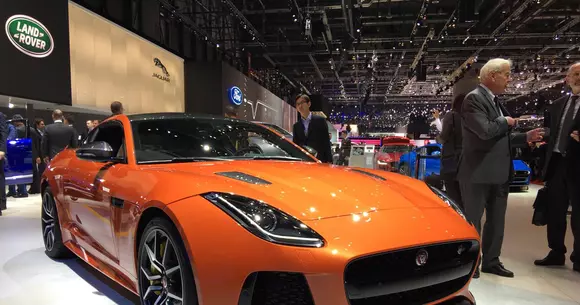 2016 Geneva Live - Jaguar F-Type SVR