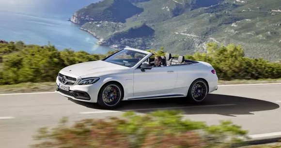Mercedes-AMG C63 Cabrio - Sportivitate pură