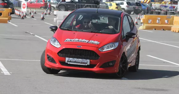 Ford Driving Skills for Life - Încă 2,9 milioane de euro vor fi investite pentru instruirea tinerilor șoferi