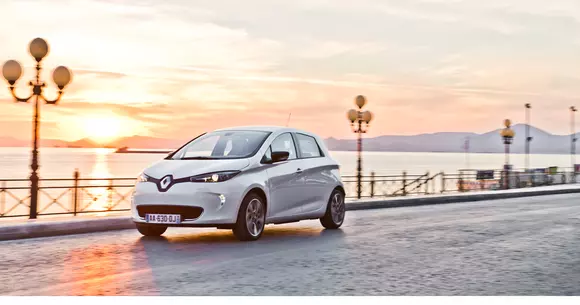 Vânzările de mașini ecologice au crescut cu circa 90% în primele două luni ale anului