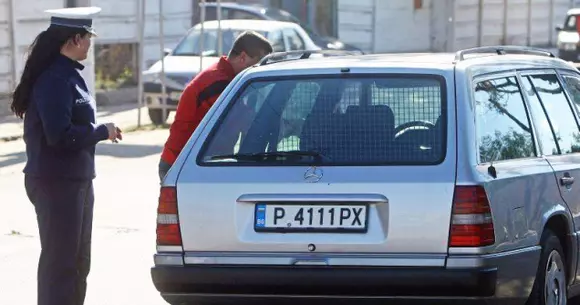 Zvonul care circulă pe Internet: Polițiștii hărțuiesc șoferii cu mașinile înmatriculate în Bulgaria