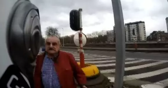 Motociclist versus șofer! Road rage în Belgia! | VIDEO