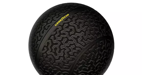 Goodyear a prezentat anvelopa Eagle-360, pneul sferic menit să echipeze viitoarele vehicule autonome