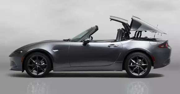 Mazda MX-5 RF va putea fi admirată la Goodwood