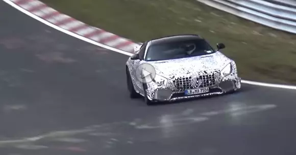 Mercedes-AMG GT-R, surprins în timpul testelor pe Nurburgring